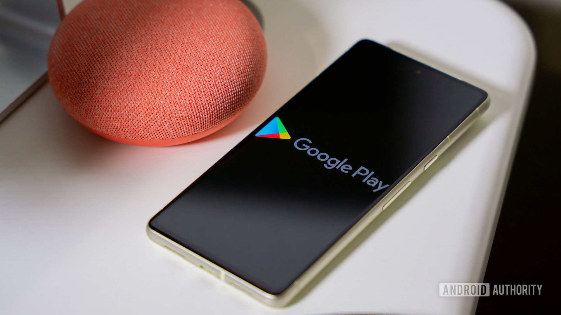 Google Play Store logo on smartphone stock photo (6)