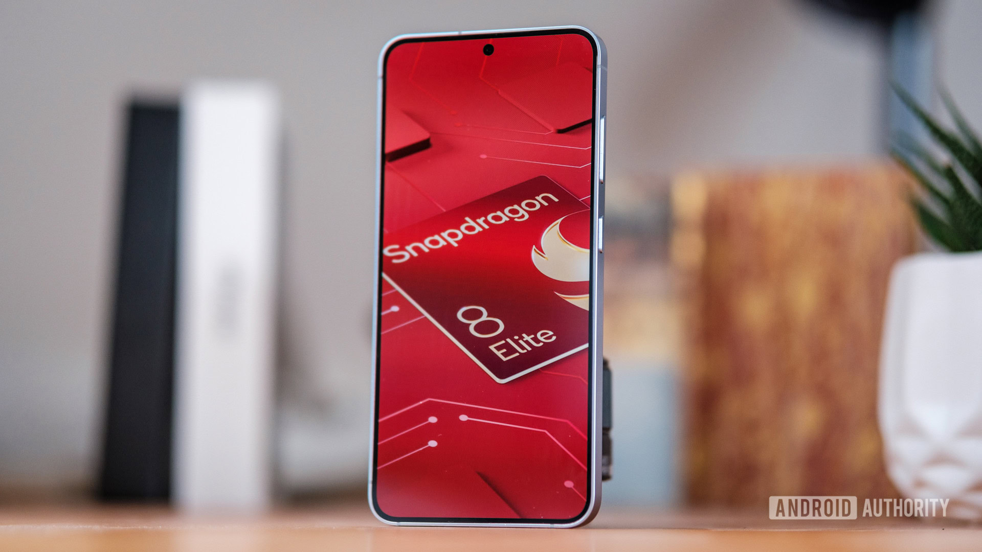 Snapdragon 8 Elite logo on phone angled