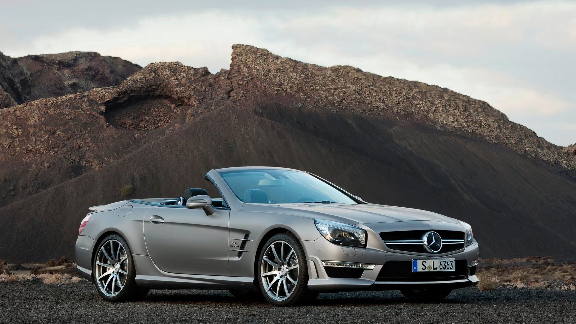 2015 Mercedes-Benz SL63 AMG