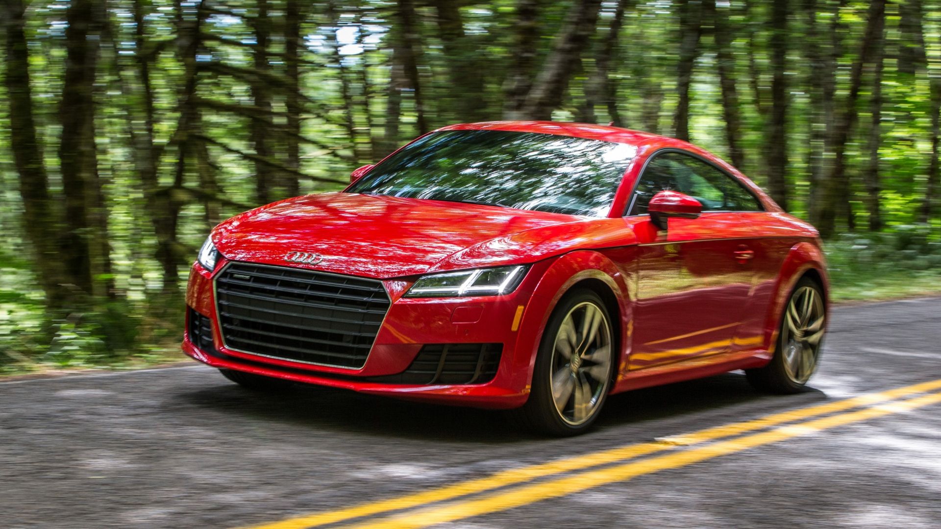 2016 Audi TT Coupe front 3/4 action shot