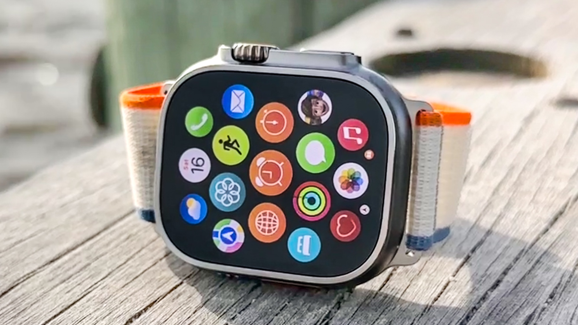 Apple Watch Ultra 2 apps screen