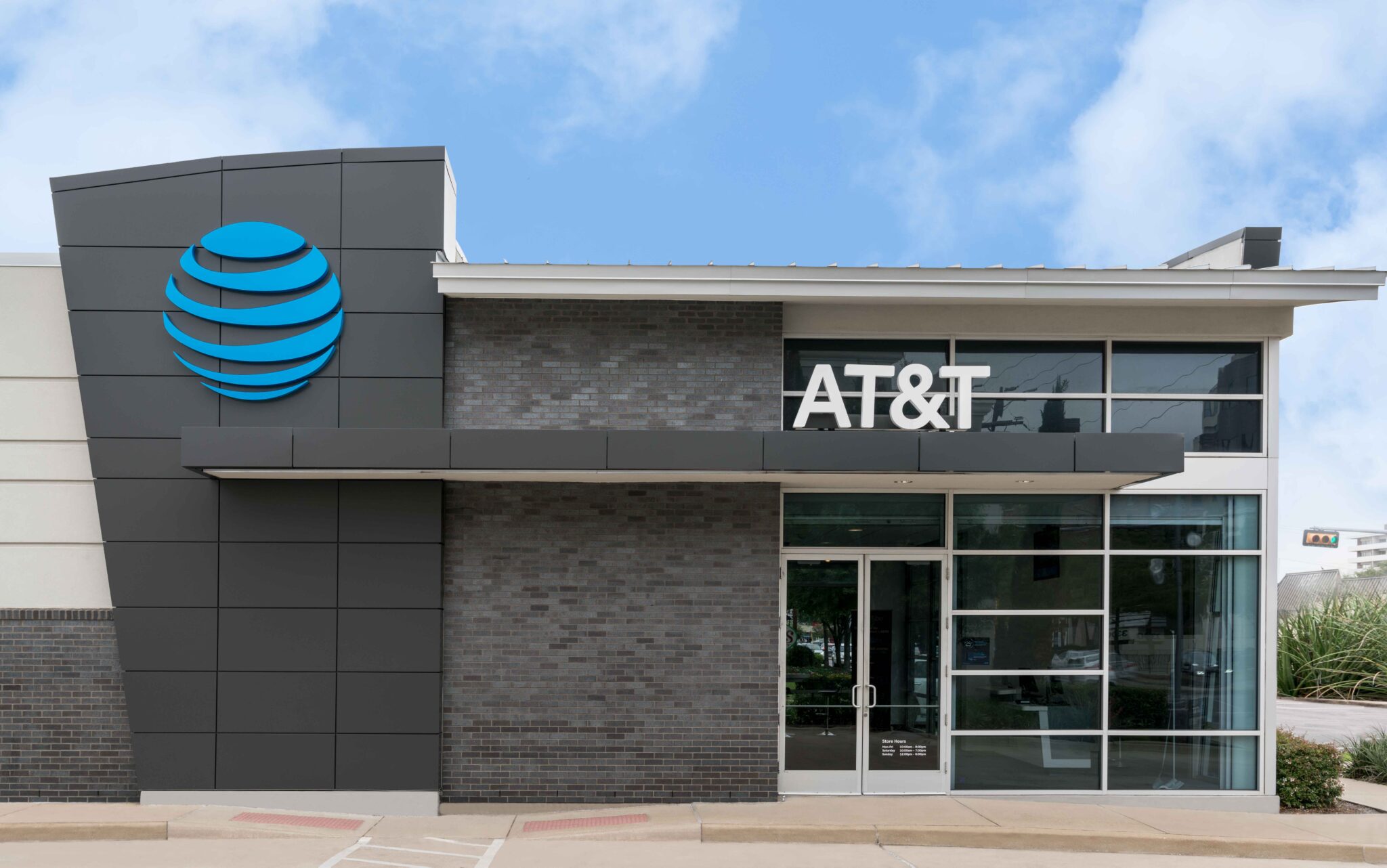 AT&T And Cricket Present Great Offers; In Time For The Holidays 2