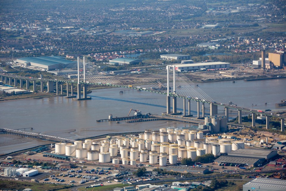 The QEII bridge will close on December 7