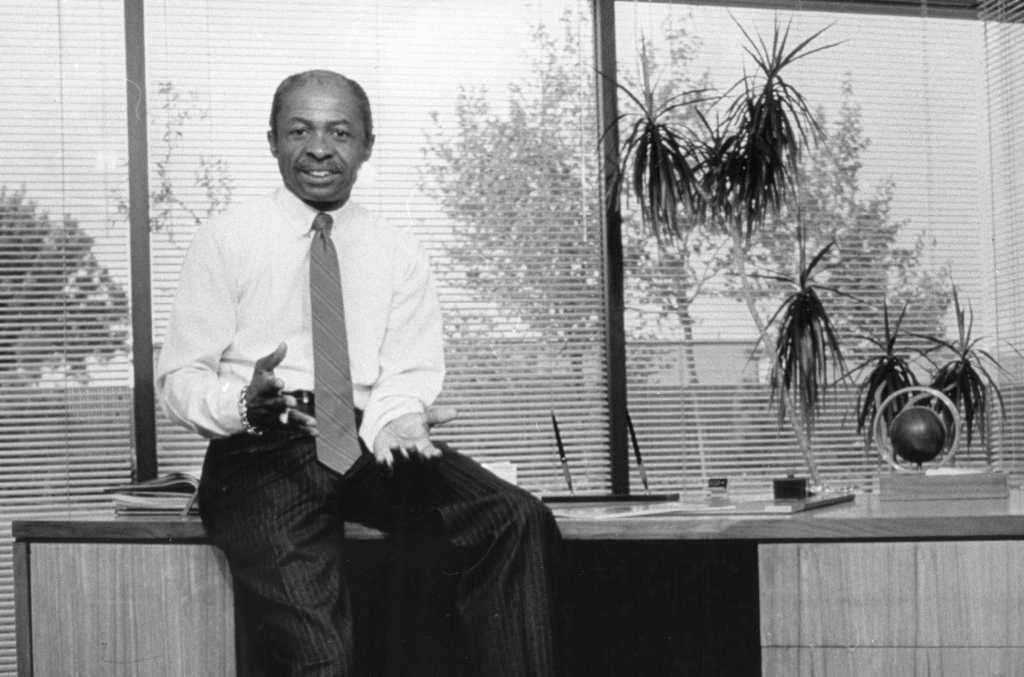 archive photo of roy l clay sr in hewlett packard offices