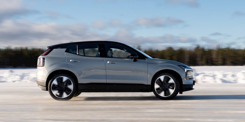 Volvo-EX30-EV-sales