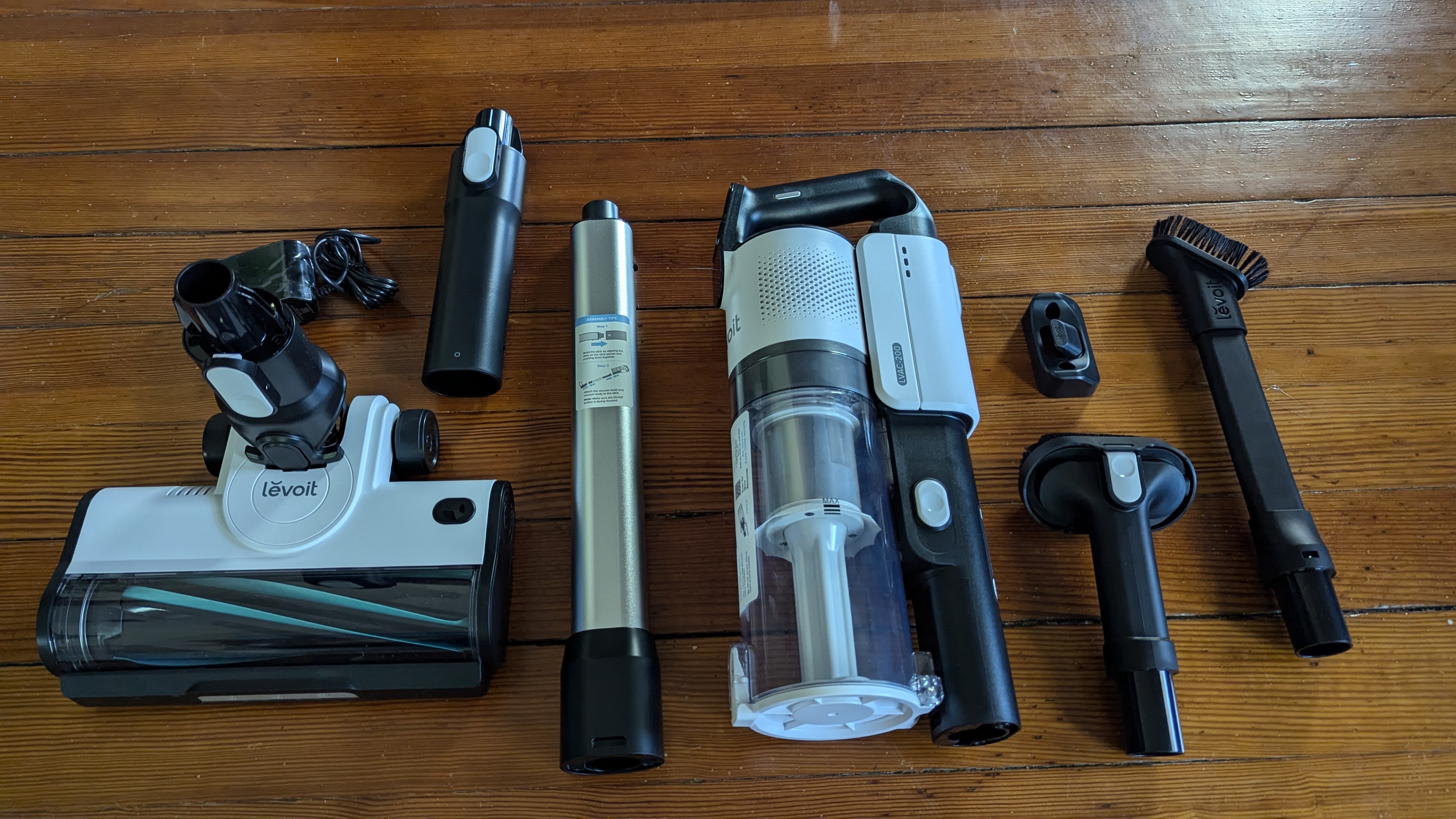 Levoit LVAC-200 cordless vacuum broken up into its component parts