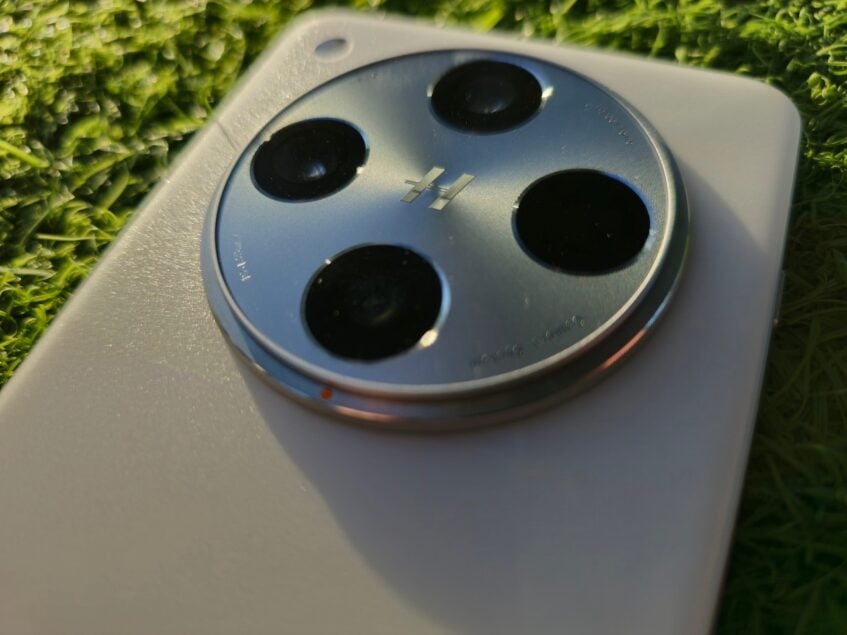 Close up shot of Oppo Find X8 Pro camera