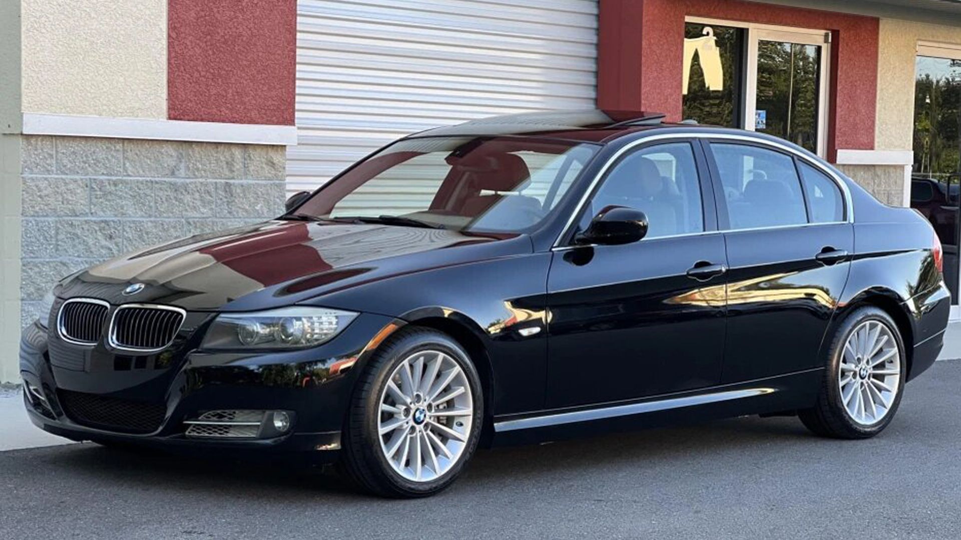 Black BMW 3 Series E90