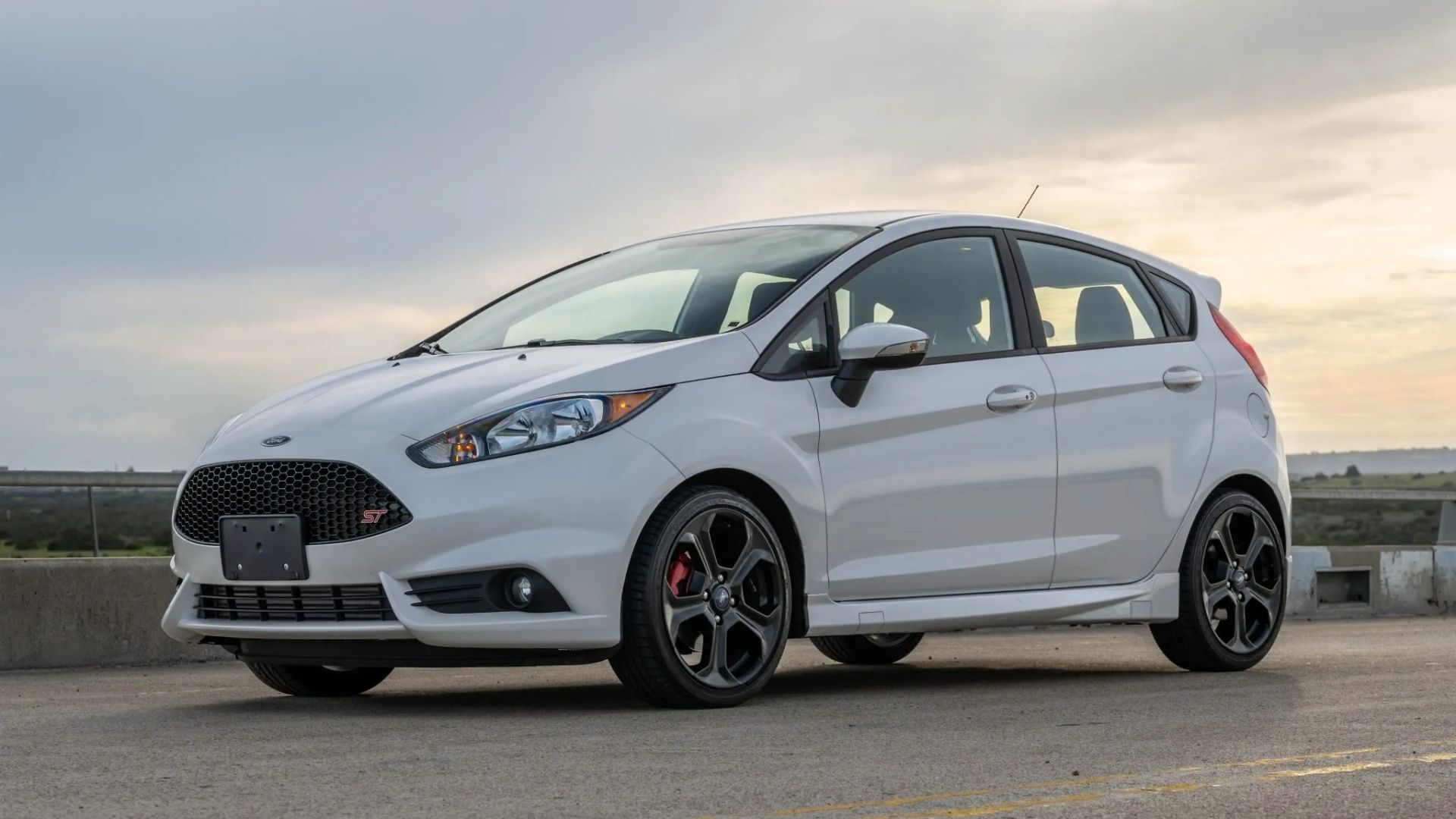 White Ford Fiesta ST