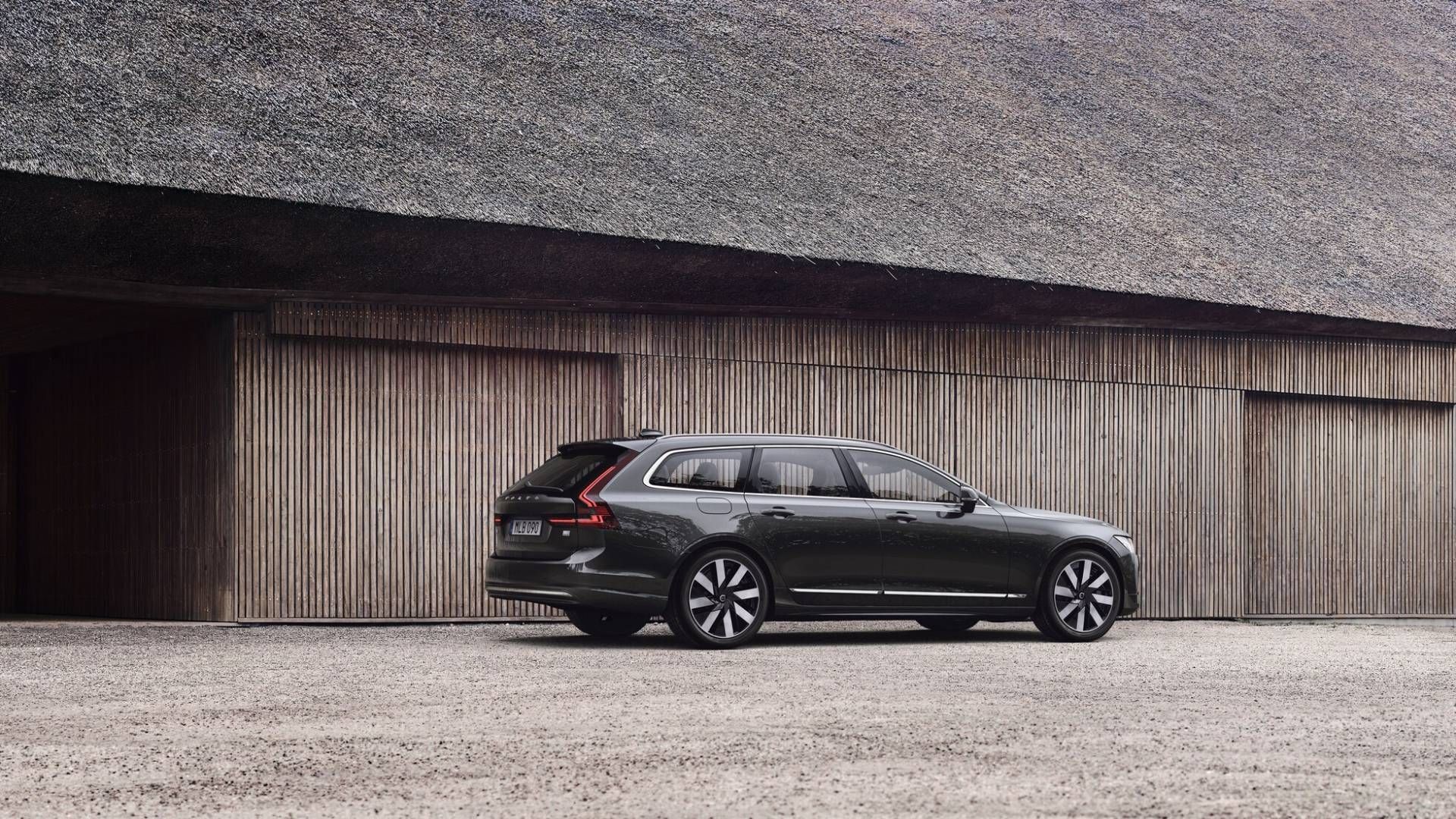 2021 Volvo V90