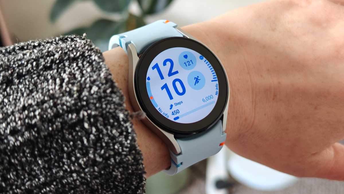 Samsung Galaxy Watch FE 10