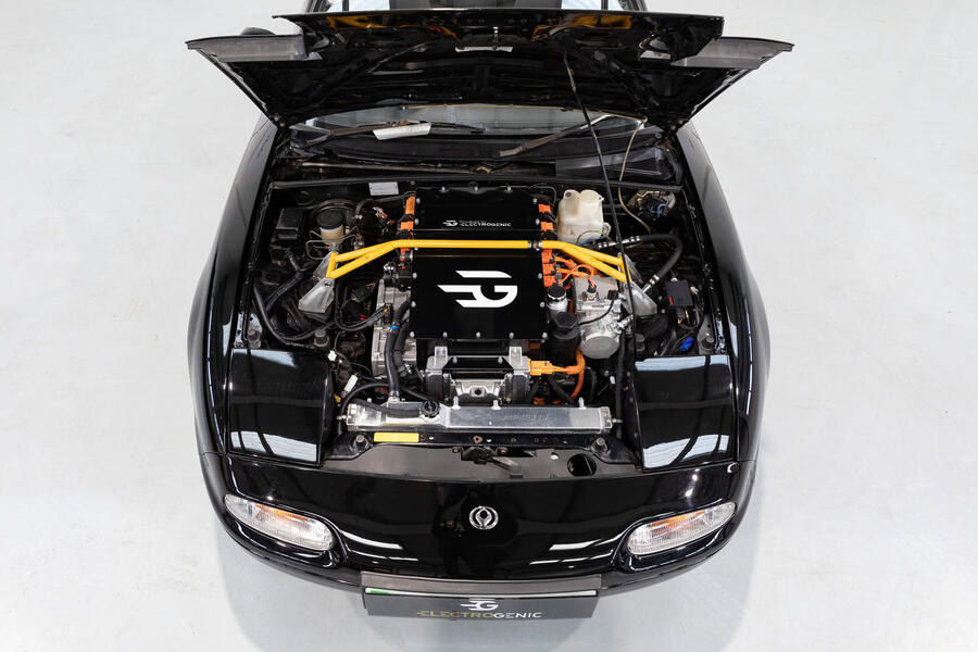 Electrogenic MX-5 – engine bay