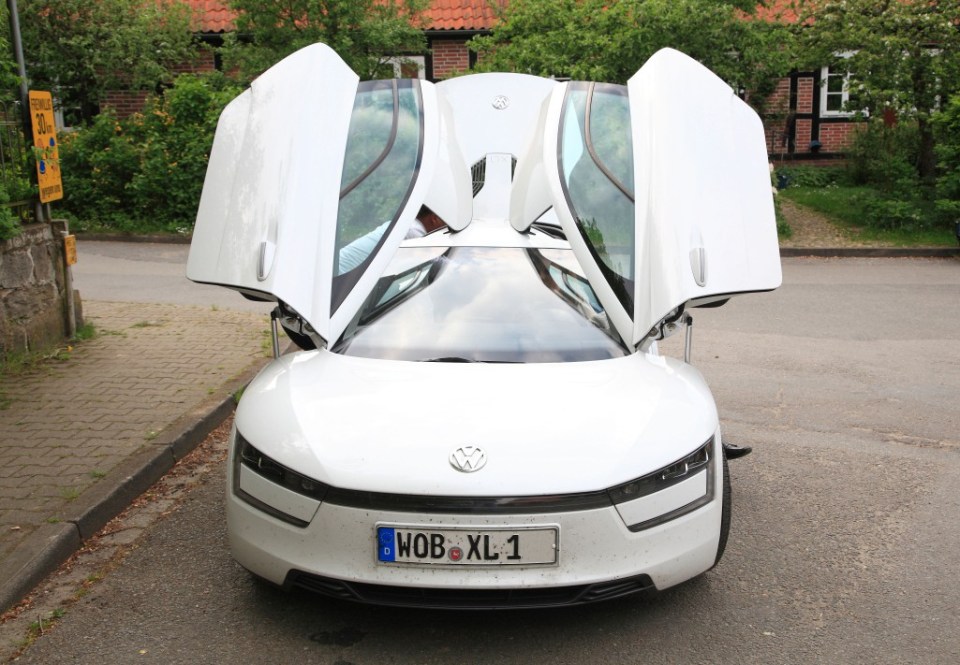 The Volkswagen XL1 resembled a spaceship