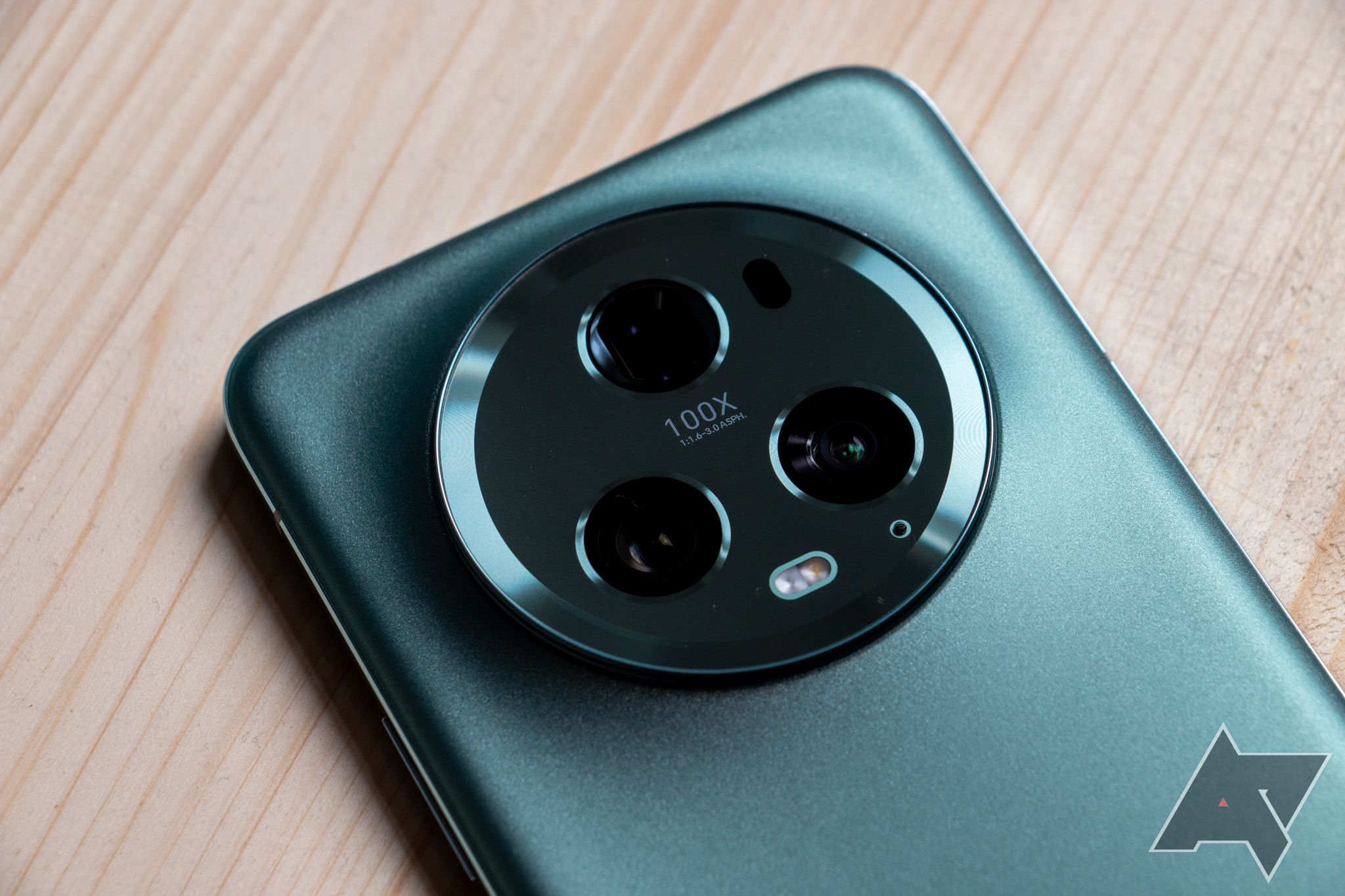 The Honor Magic 5 Pro's camera bump