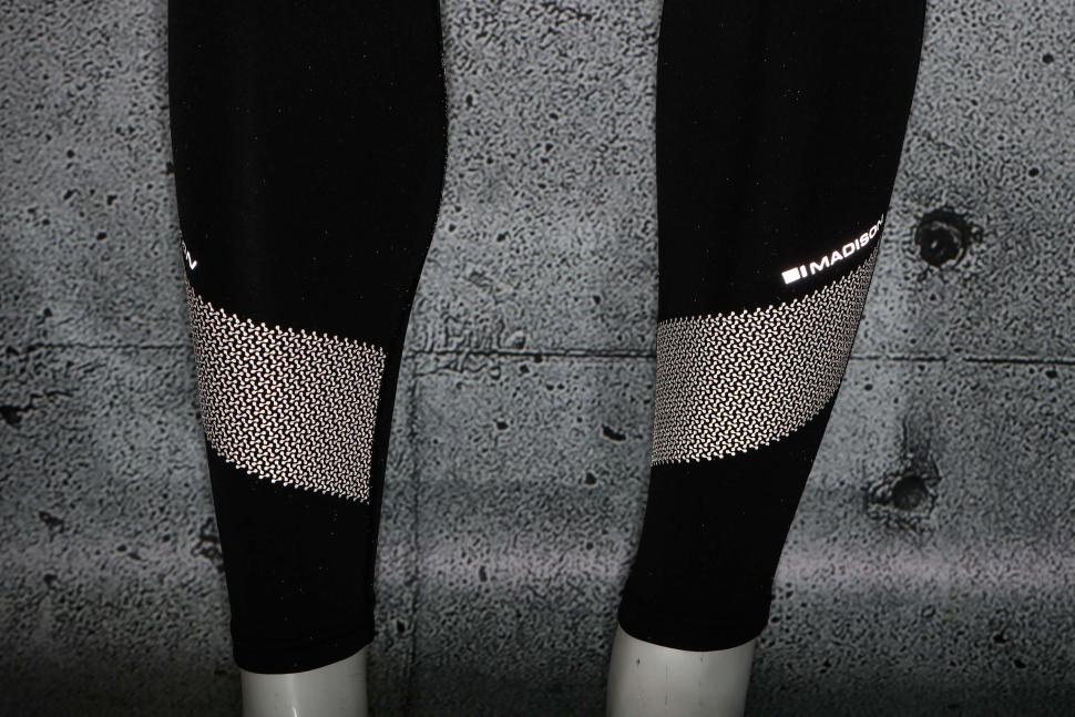 2024 Madison DTE Stellar Tech Isoler Thermal Leg Warmers With DWR - reflective.jpg