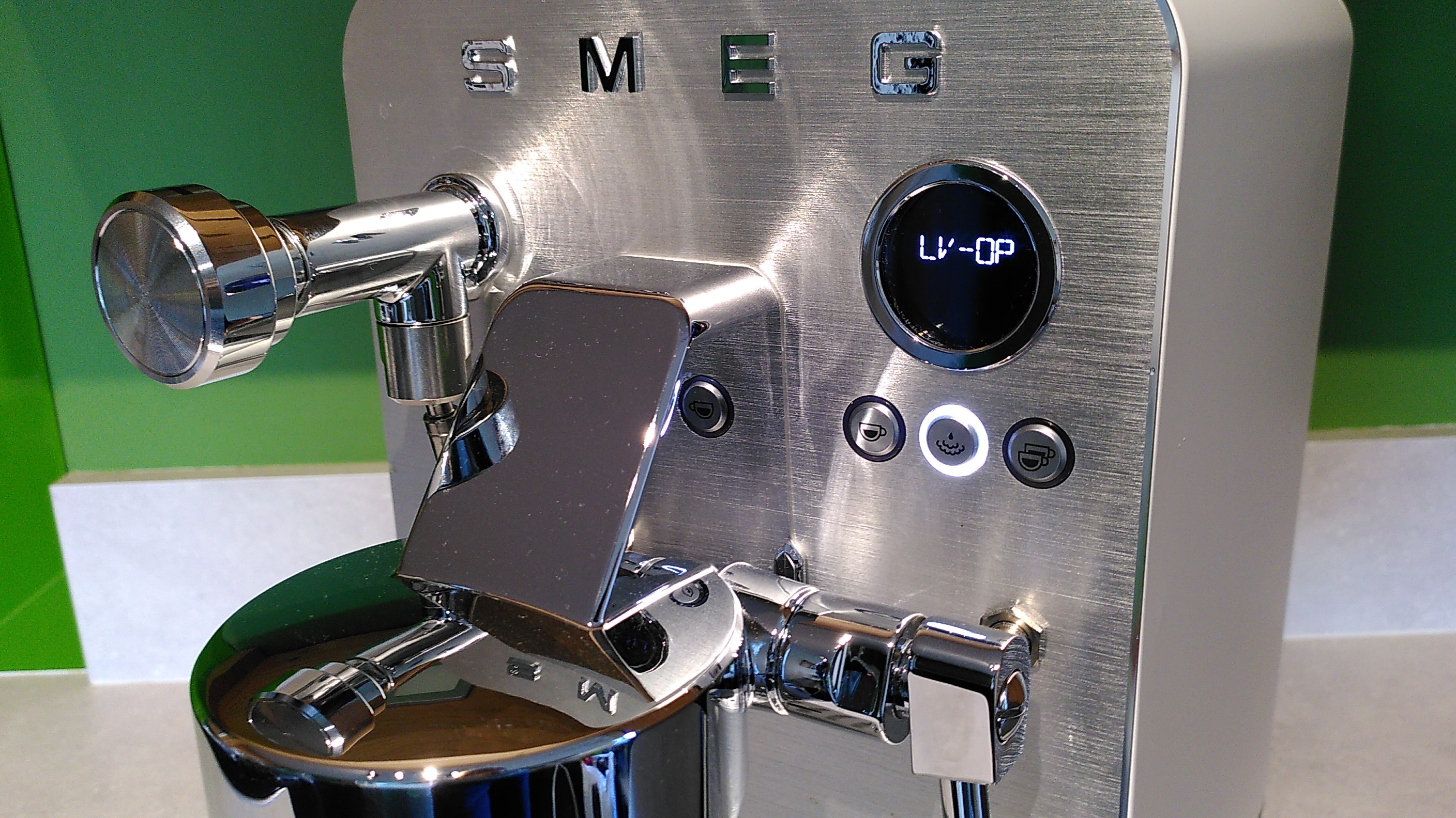 lose-up of controls on Smeg Mini Pro Espresso Coffee Machine