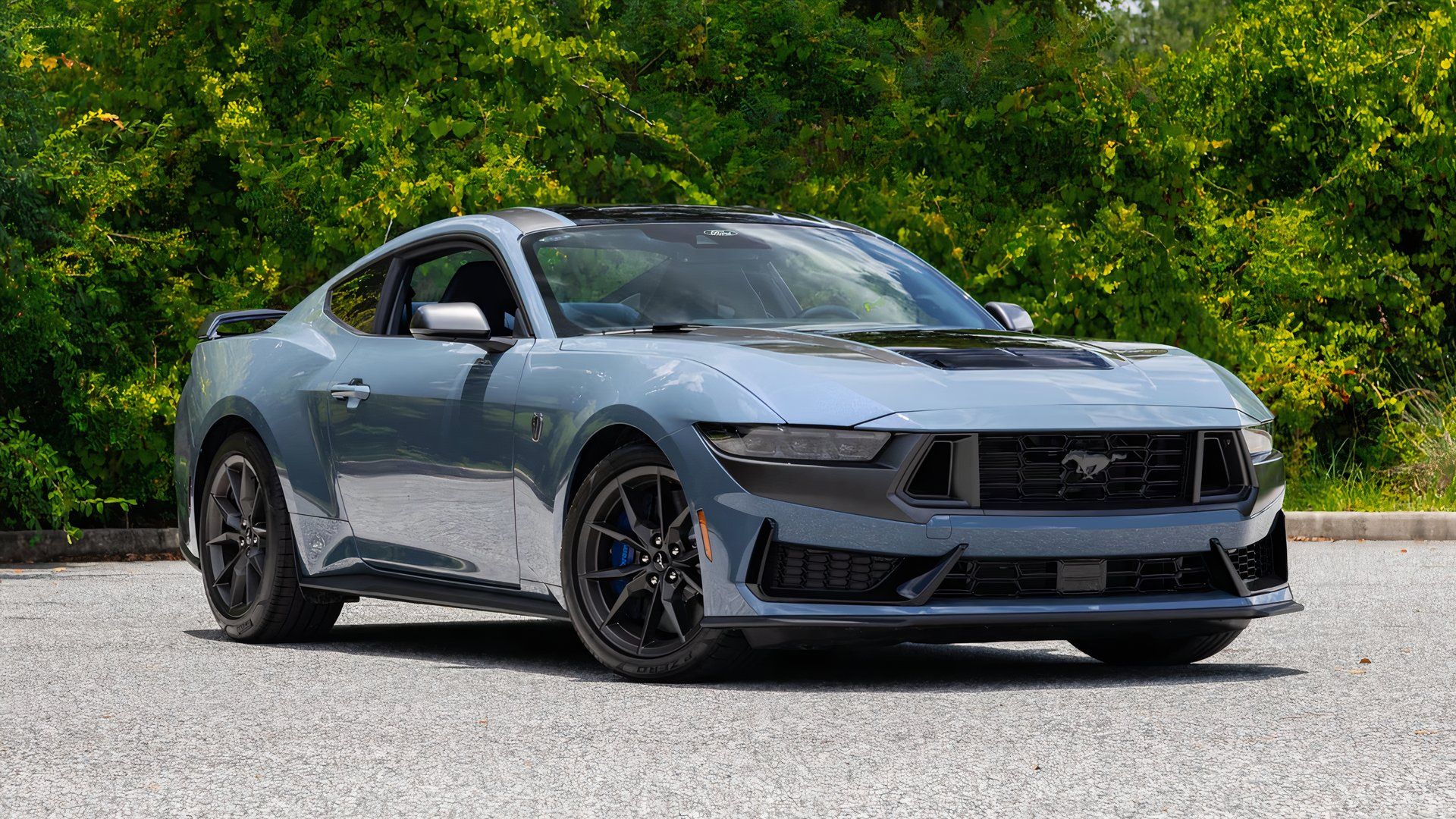 3/4 front view of 2024 Ford Mustang Dark Horse Premium