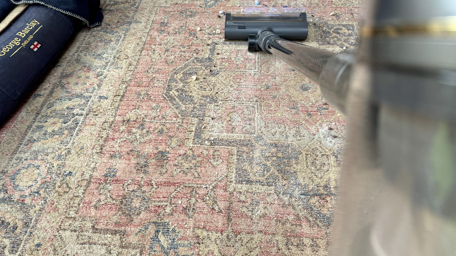 Results of suction test with Dreame R20 cordless vacuum on carpet