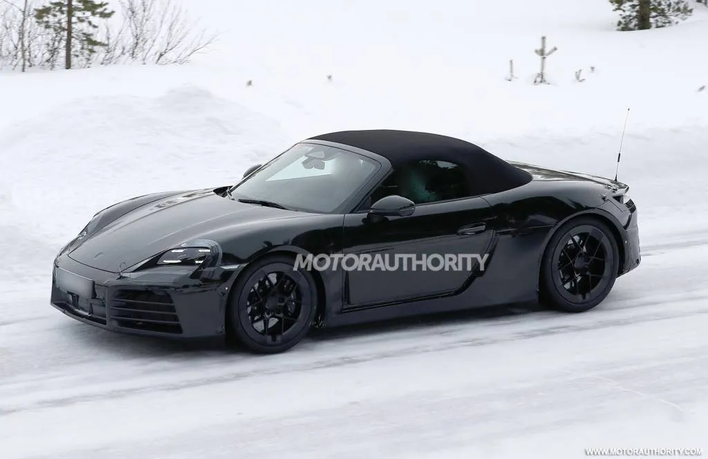 2026 Porsche 718 Boxster EV spy shots - Photo credit: Baldauf