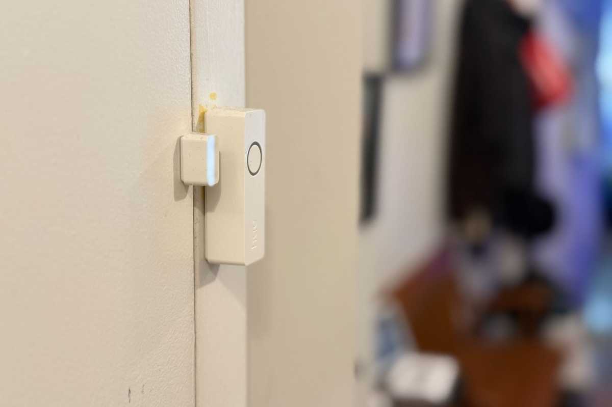 Philips Hue door sensor