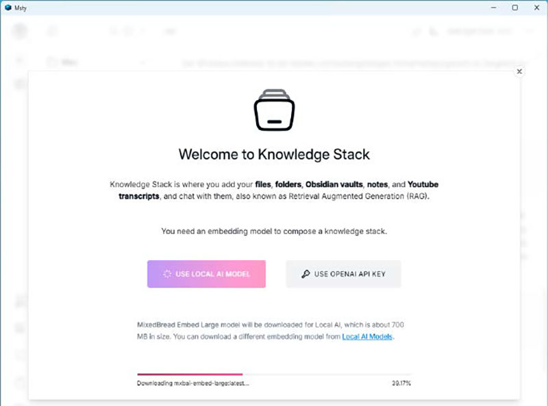 Wer seine eigenen Dateien der KI rein lokal zur Verfügung stellen möchte, kann dies in Msty im sogenannten Knowledge Stack tun. Das klingt etwas hochtrabend. Tatsächlich bietet Msty aber die beste Dateiintegration der vier hier vorgestellten Chatbots.