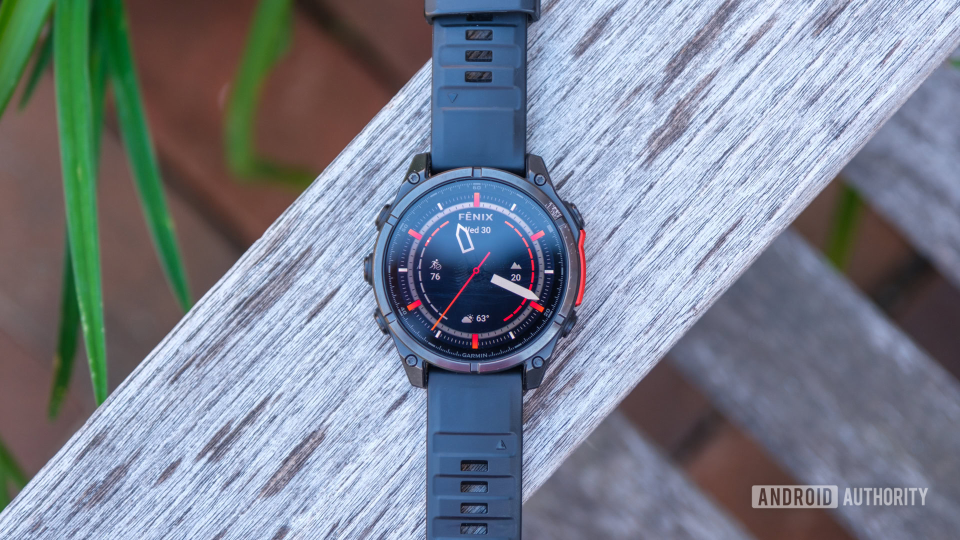 Garmin Fenix 8 AMOLED top down