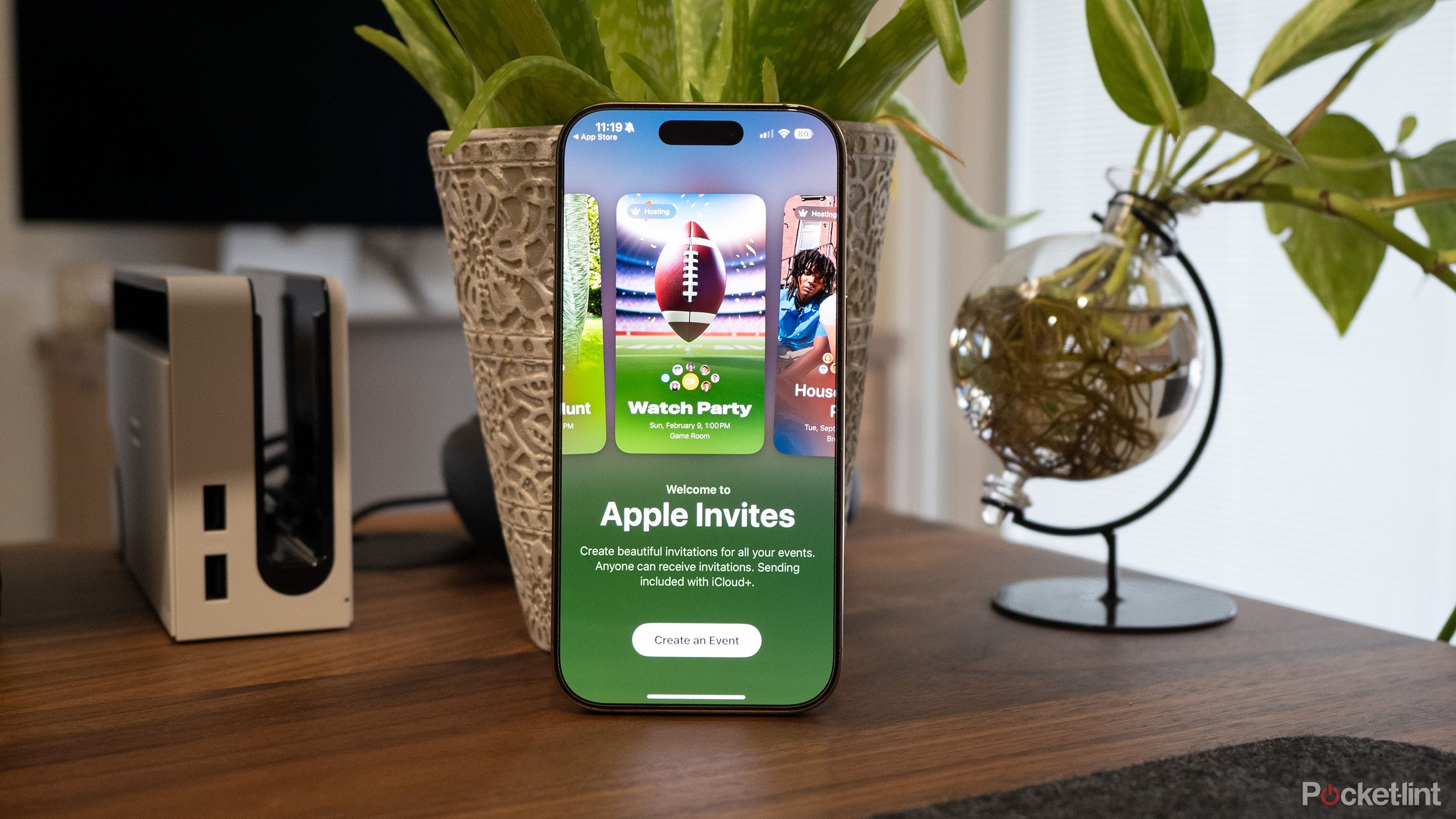 Apple Invites app on iPhone