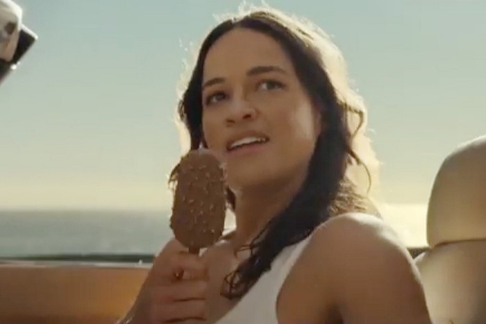 A shot from the Häagen-Dazs ad