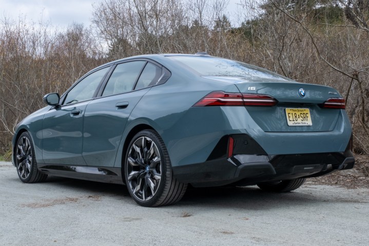 BMW i5 rear