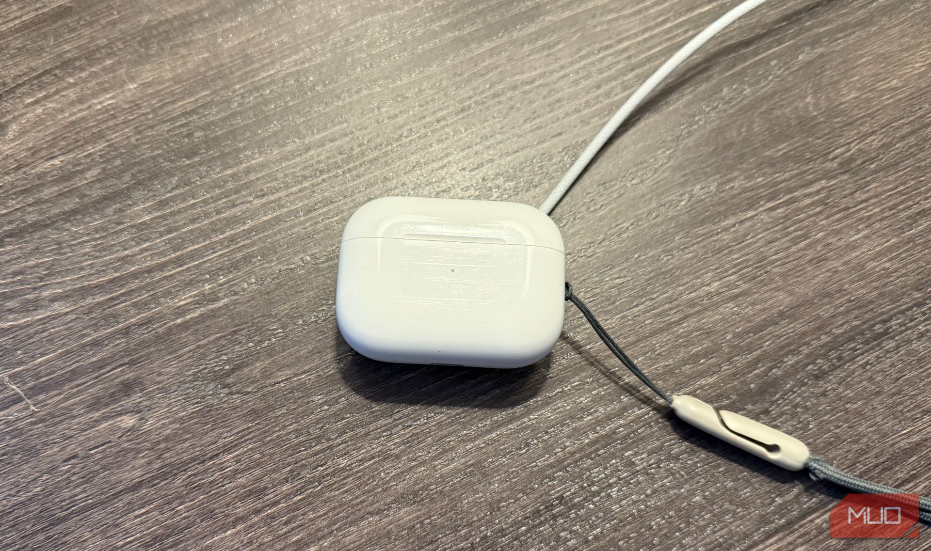 Apple AirPods Pro 2 apple watch charging. 