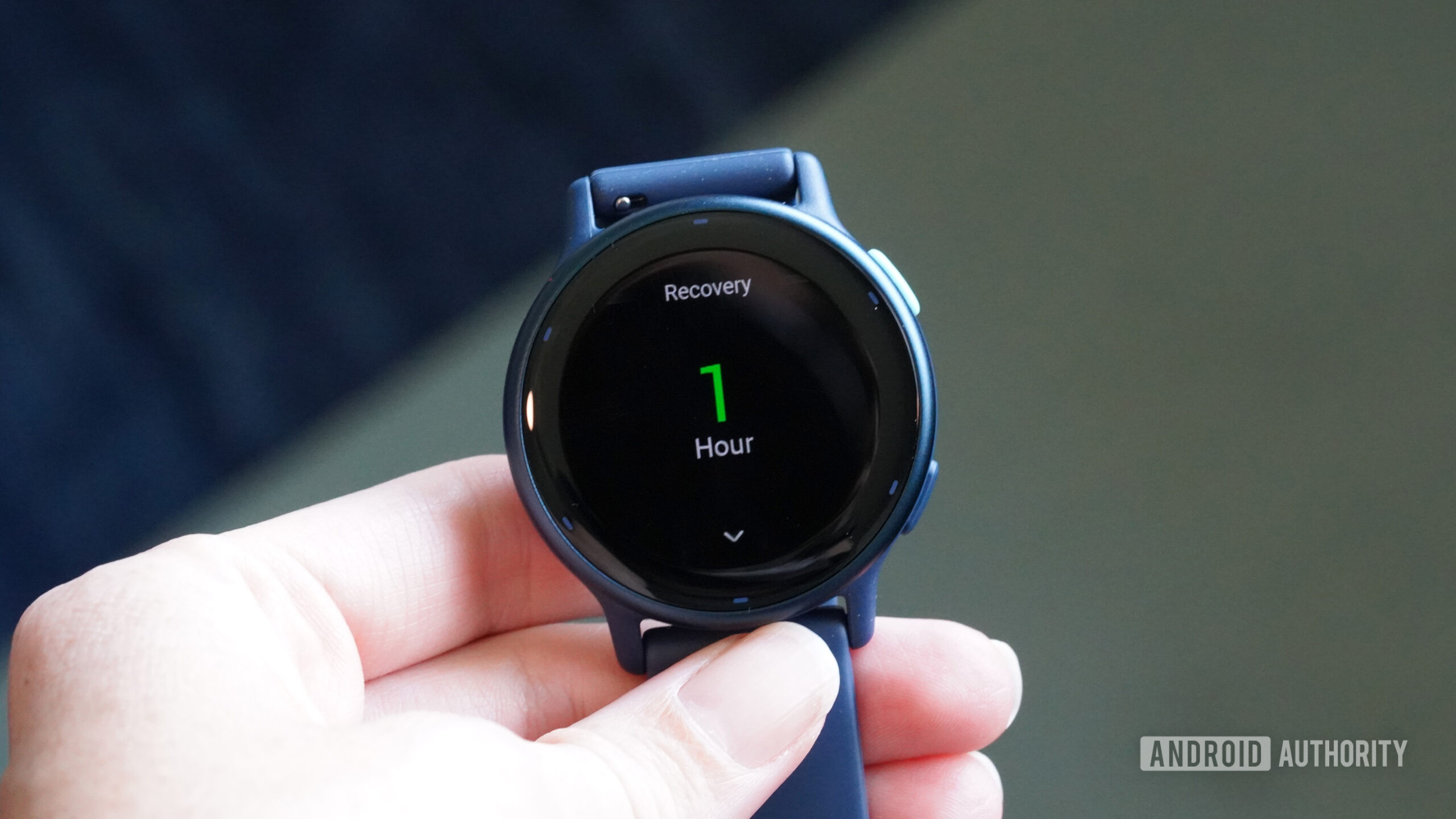 Garmin Coach suggests 1 hour of recovery on a users vivoactive 5.