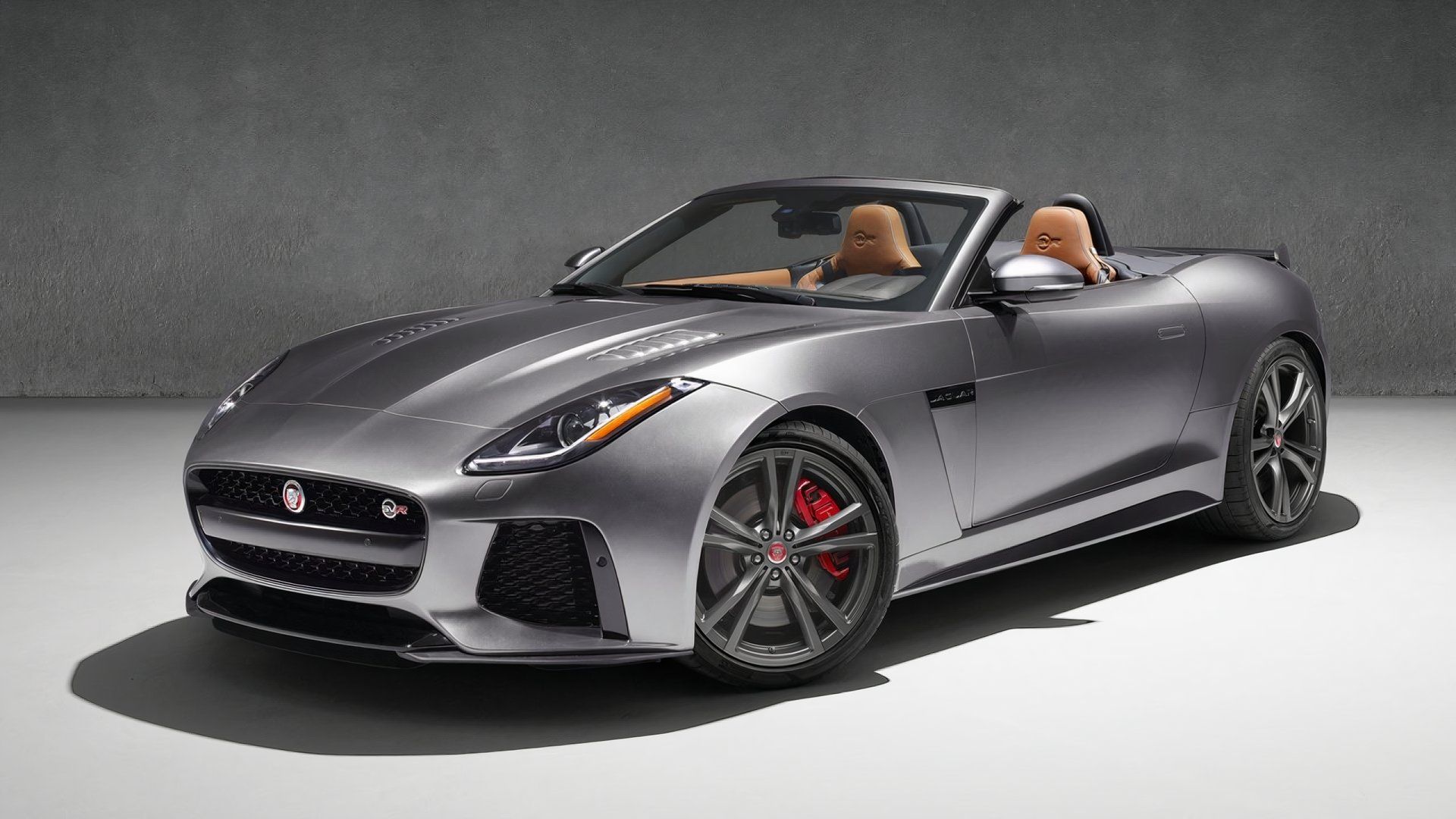 2017 Jaguar F-Type SVR, front 3/4