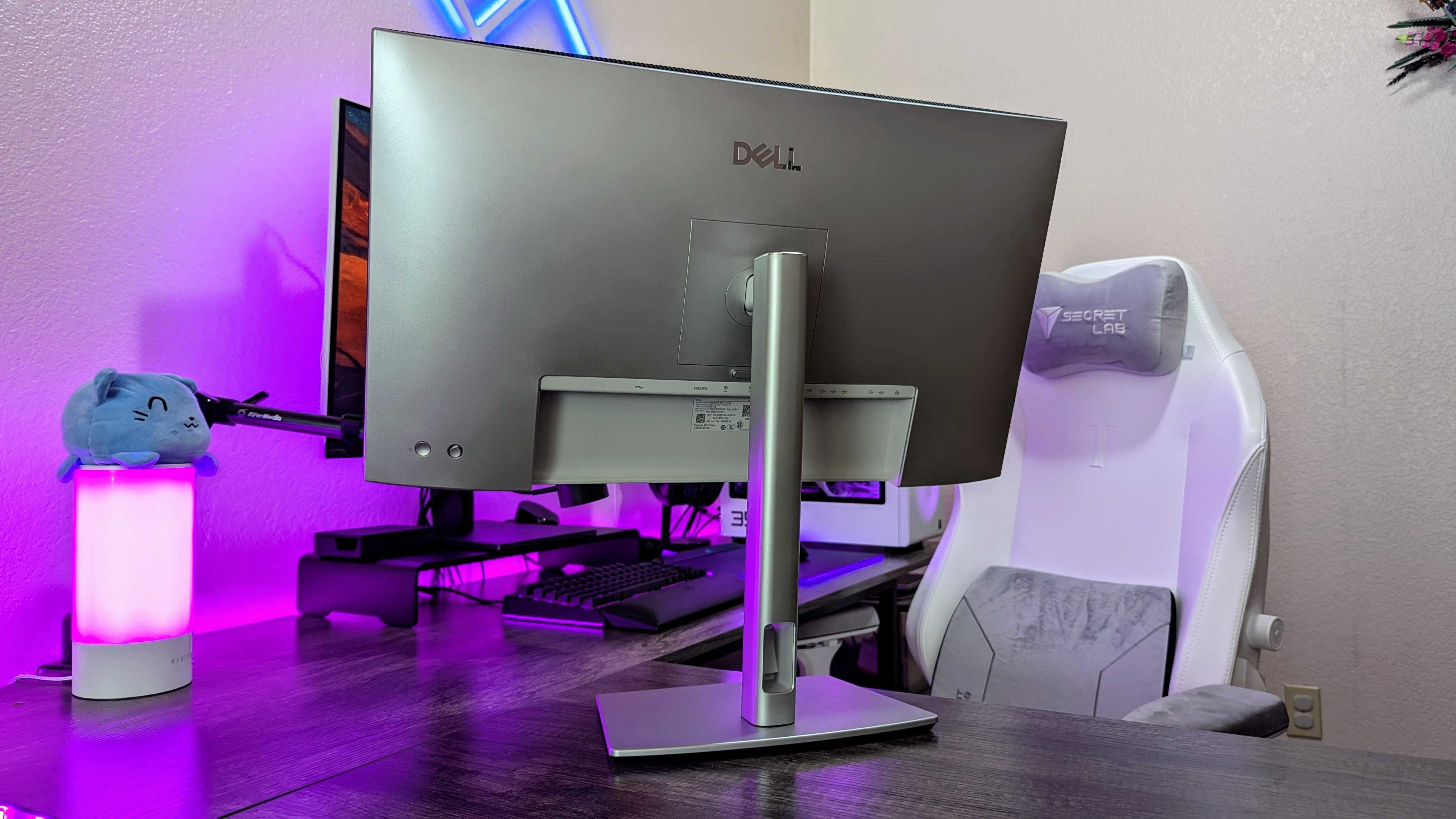 Image of the Dell UltraSharp 27 4K Thunderbolt Hub Monitor (U2725QE).