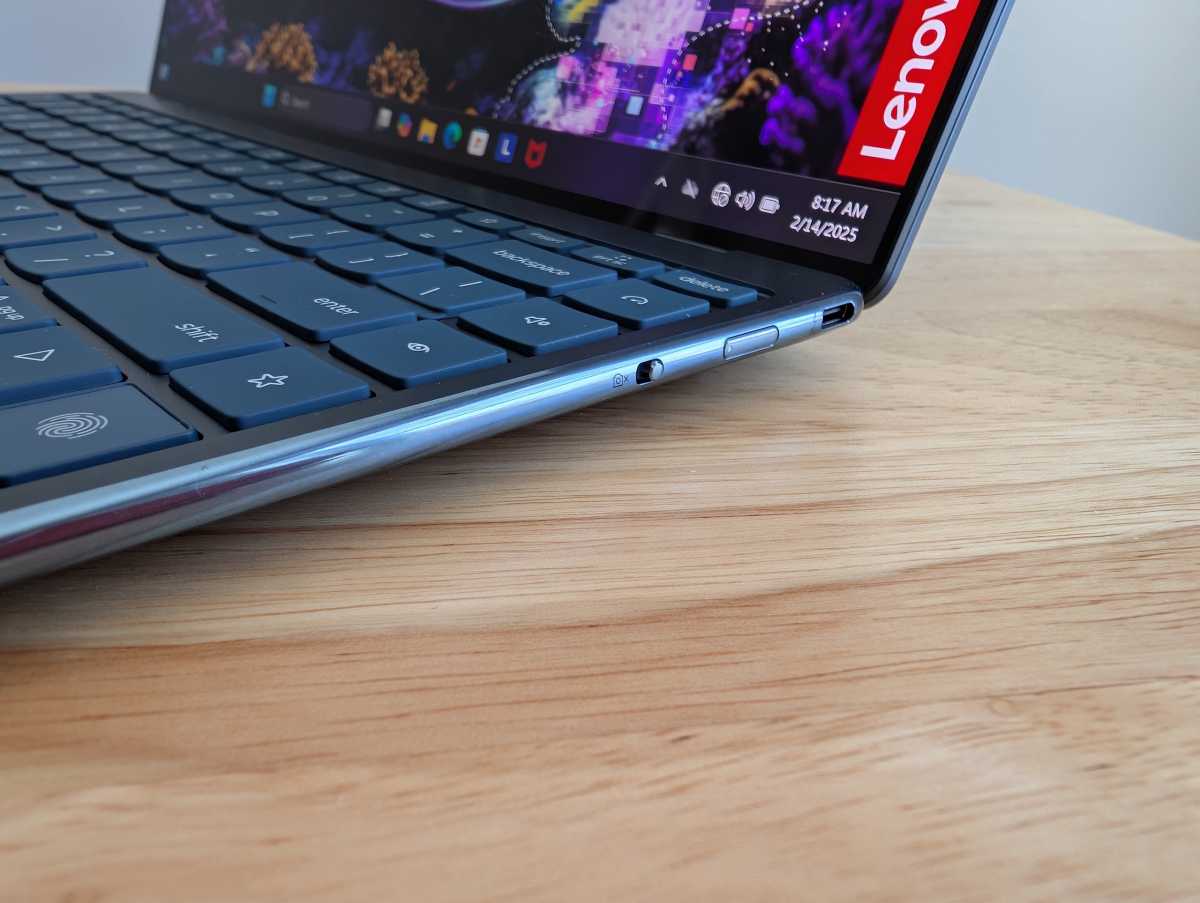 Lenovo Yoga Slim 9i 14 connectivity