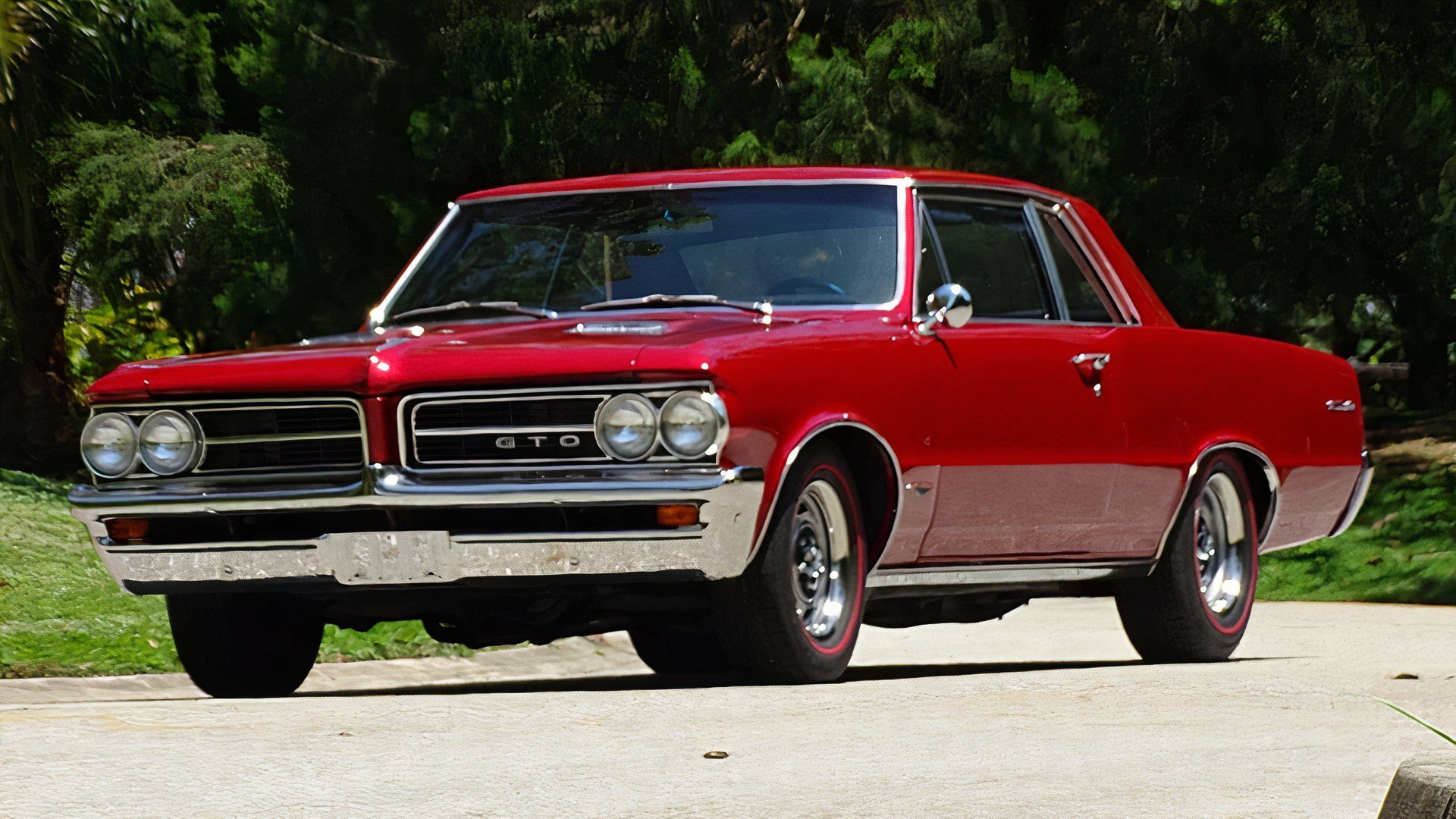 3/4 front view of 1964 Pontiac GTO red