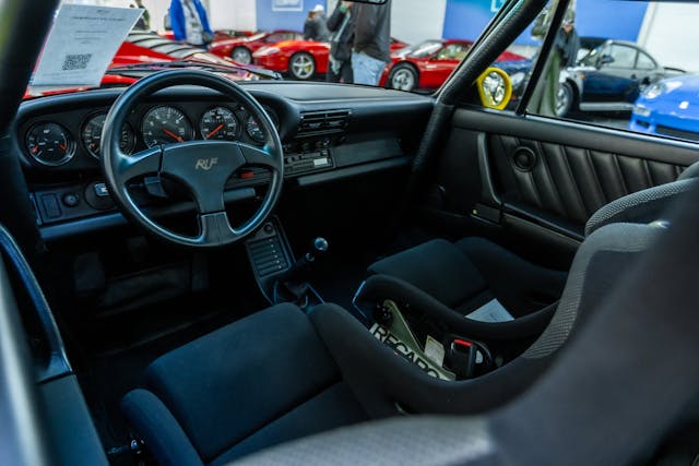 RUF CTR Yellowbird interior