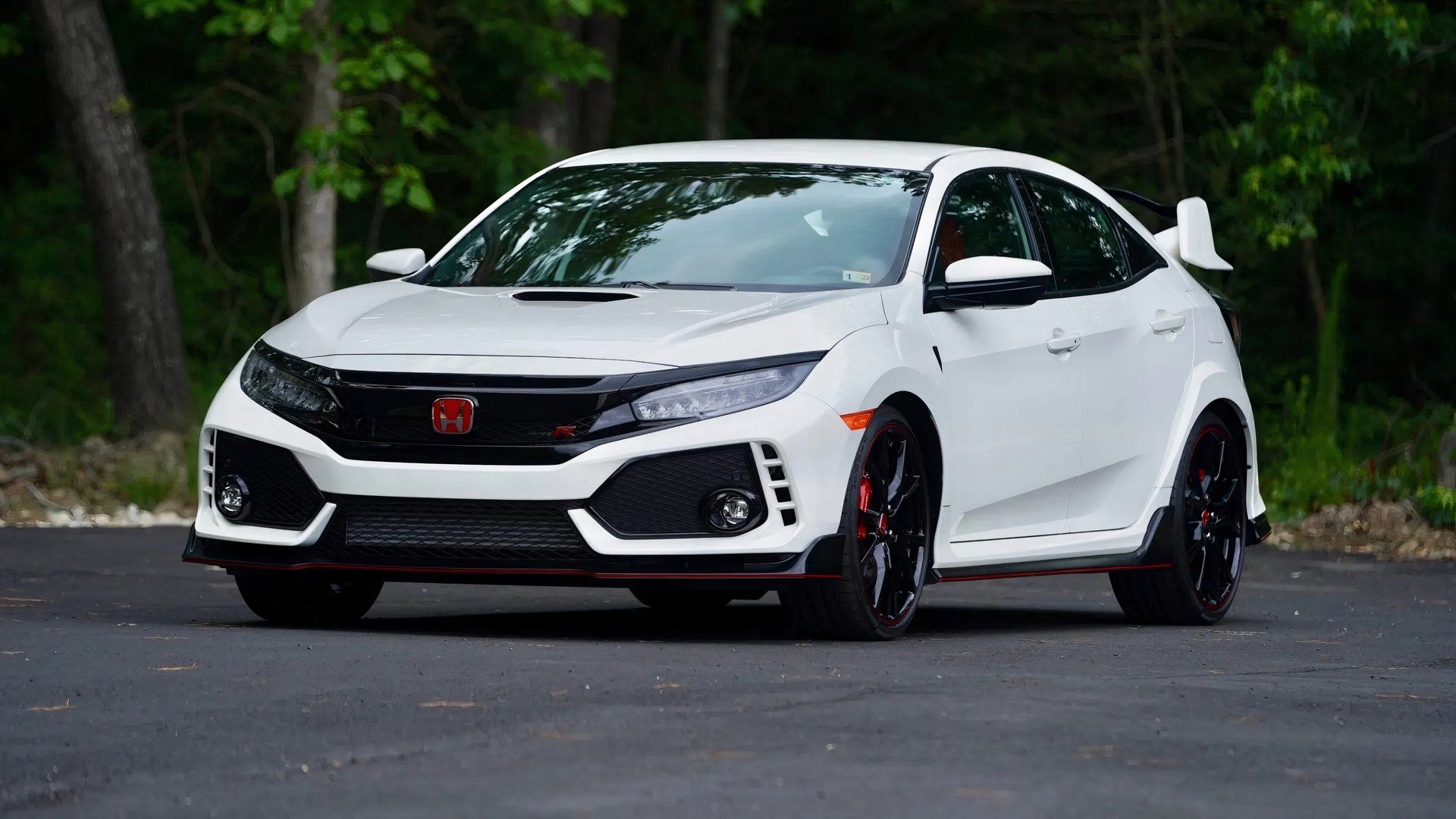 Front 3/4 shot of a 2018 Honda Civic Type R