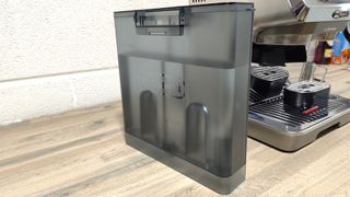 Water tank removed from De'Longhi La Specialista Touch coffee machine