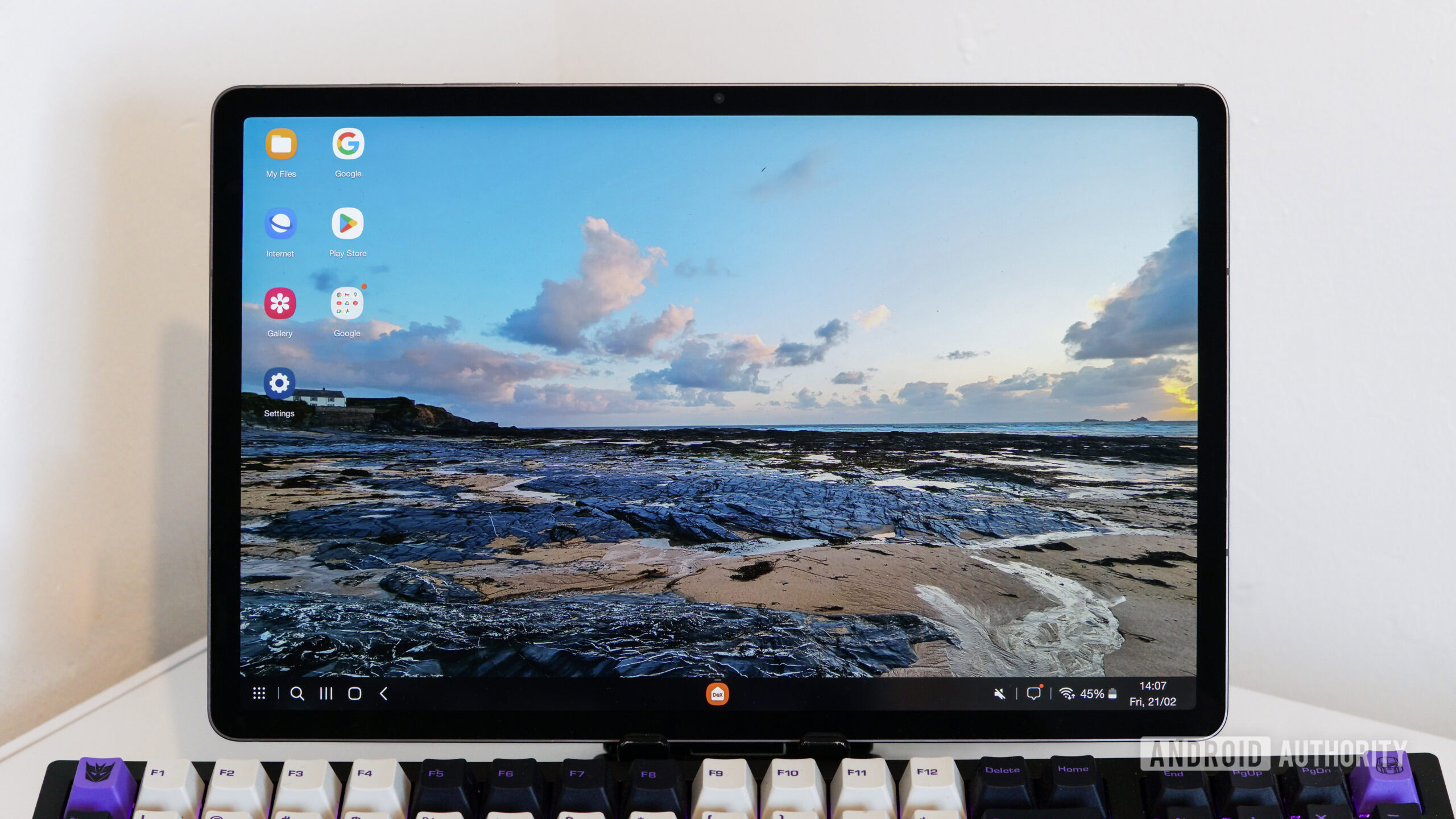 A Galaxy Tab S10+ in DeX mode with a keyboard