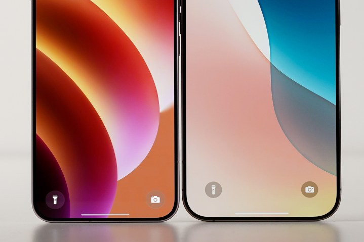 Side-by-side comparison of oppo find x8s versus iPhone 16 Pro