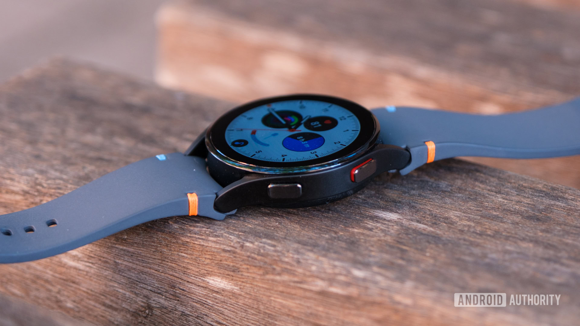 Samsung Galaxy Watch FE buttons from the side