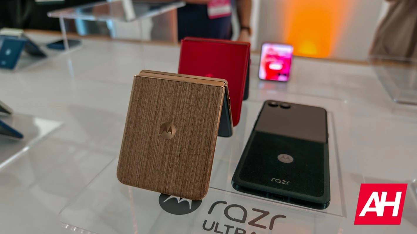 Motorola Razr Ultra AM AH 41